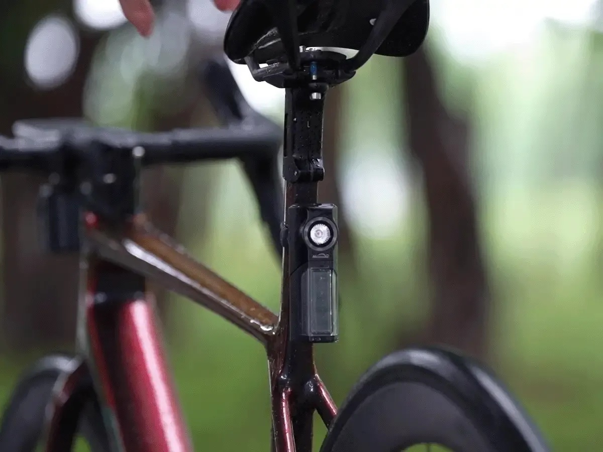 Support De Tige De Selle Pour Feu Arrière Vélo – Alu 6061 CNC – Compatible Magicshine RN120, SEEMEE, Trek Flare RT – Diamètre 28-32 Mm