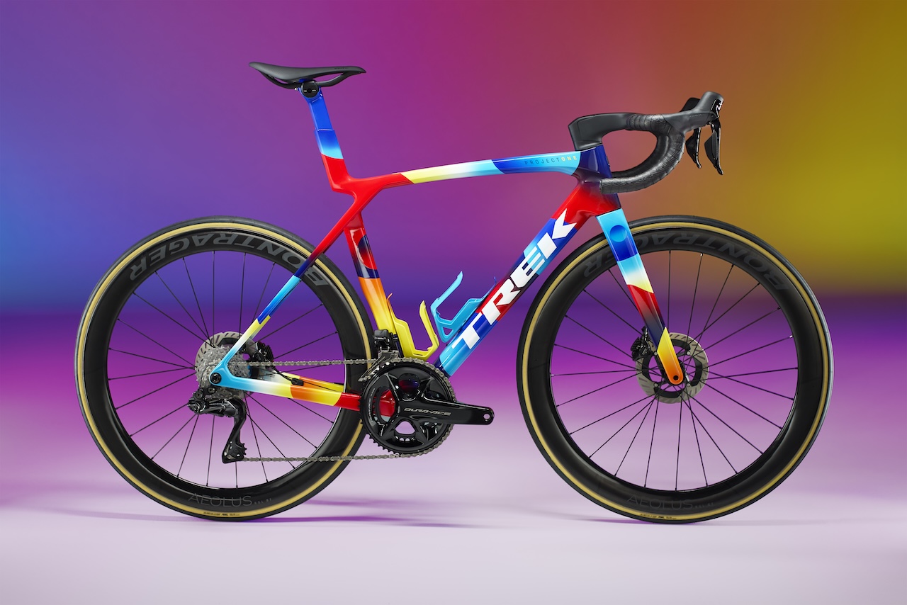La peinture Gamut intègre le Project One ICON de Trek - Dimensions Vélo